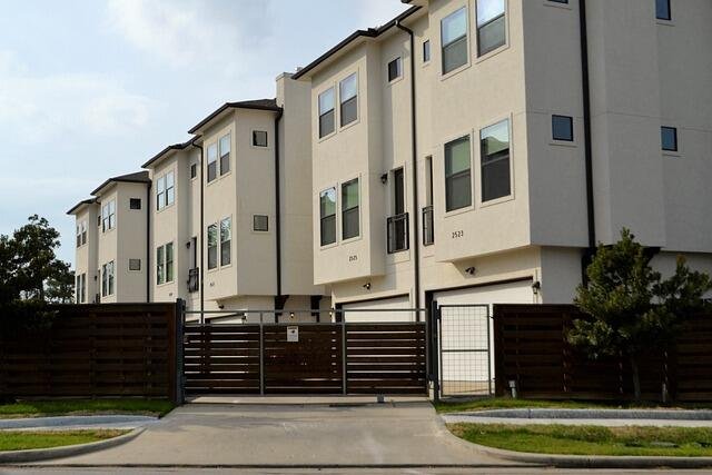 Huurverhogingen voor commerciële panden onder de loep 1 real estate 3297625 640